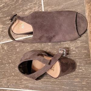 open toe shoes beautiful color heels new from ny and company size 9 toape color